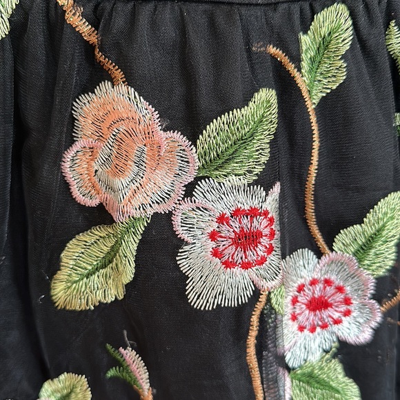 Embroidered Romper - Picture 2 of 2